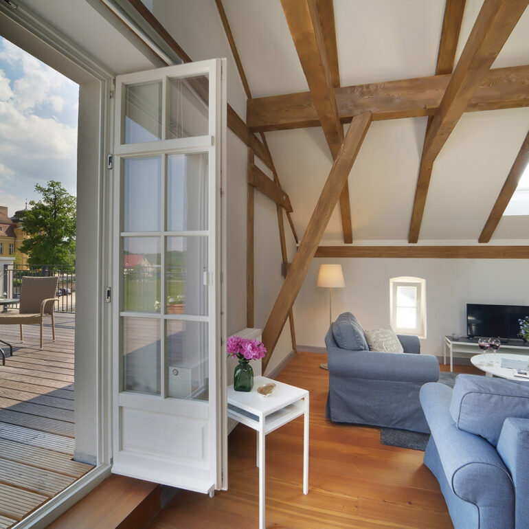 Fotografia pokoi w Pałacu łomnica