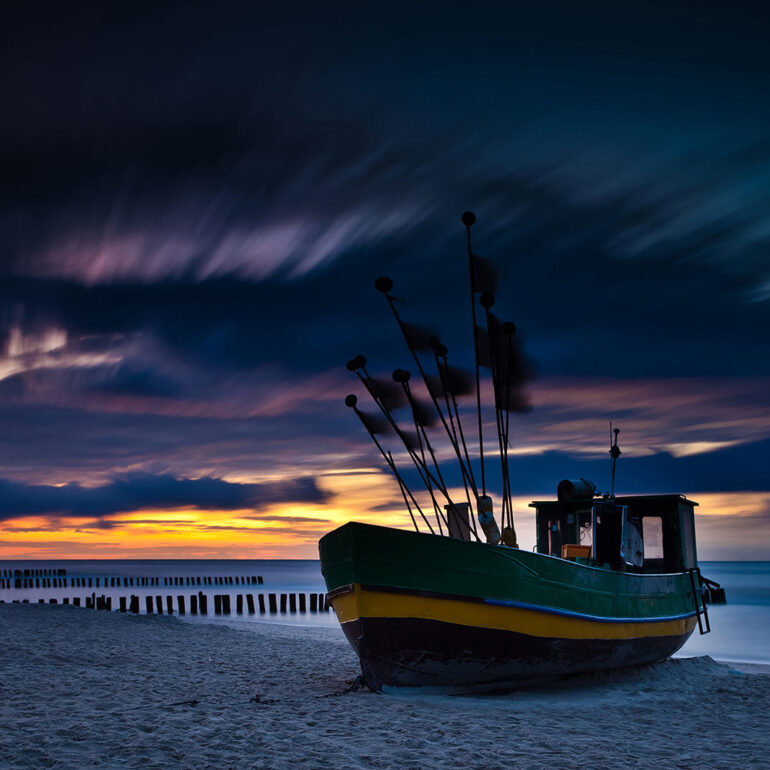 zdjęcia kutrów rybackich