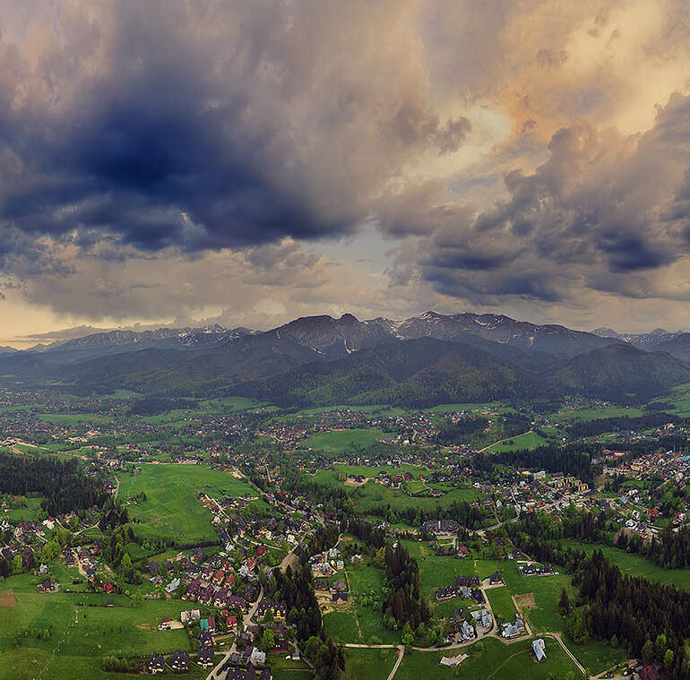 zdjęcia z lotu ptaka nad Tatrami